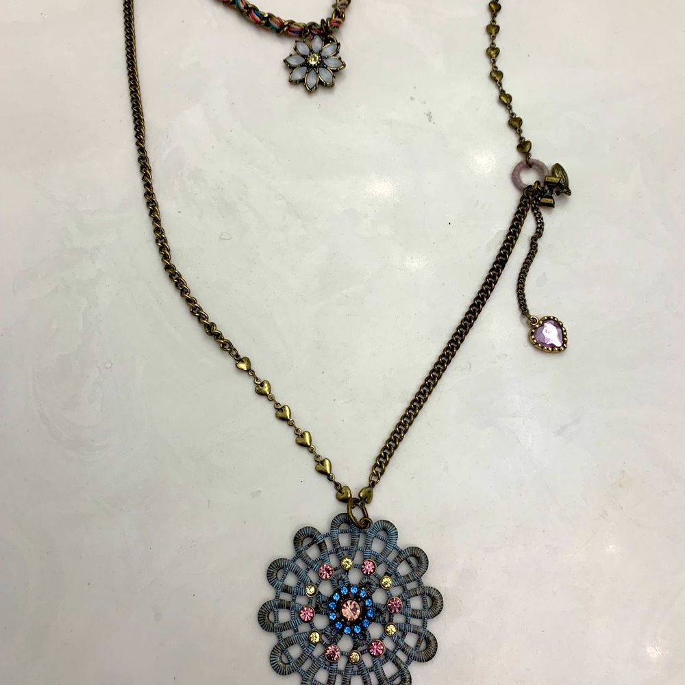 Betsey Johnson flower necklace